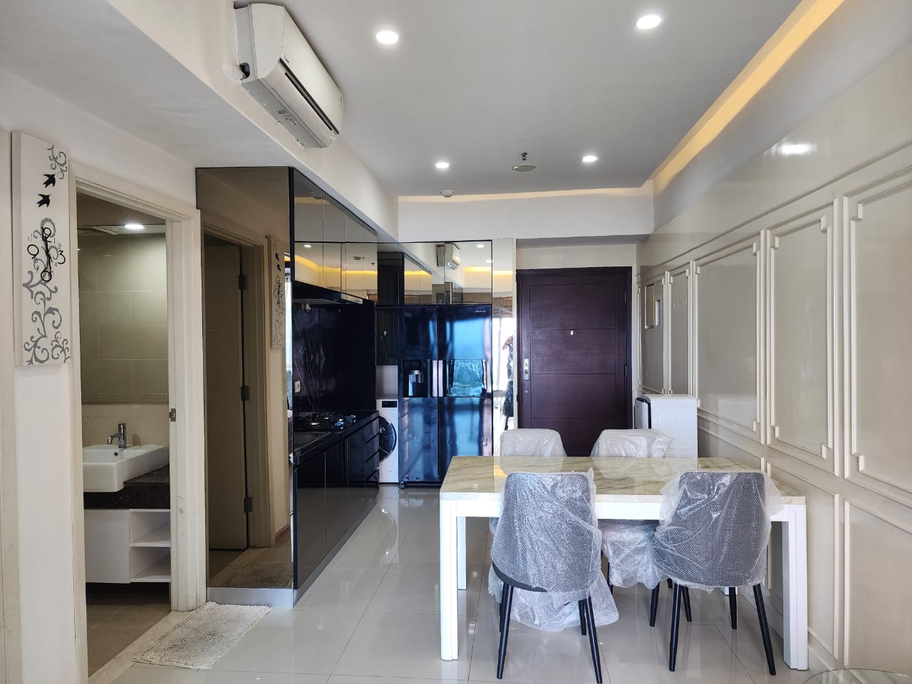 Sewa Apartemen Casagrande Tower MIRAGE 1 Bed Room Luas 51 m2 Lantai 29 unit 10 Rp. 144 Juta / Tahun Stock Sewa Apartemen Casagrande Termurah, Terlengkap dan Terupdate di area Kokas www.casagrande-residence.com