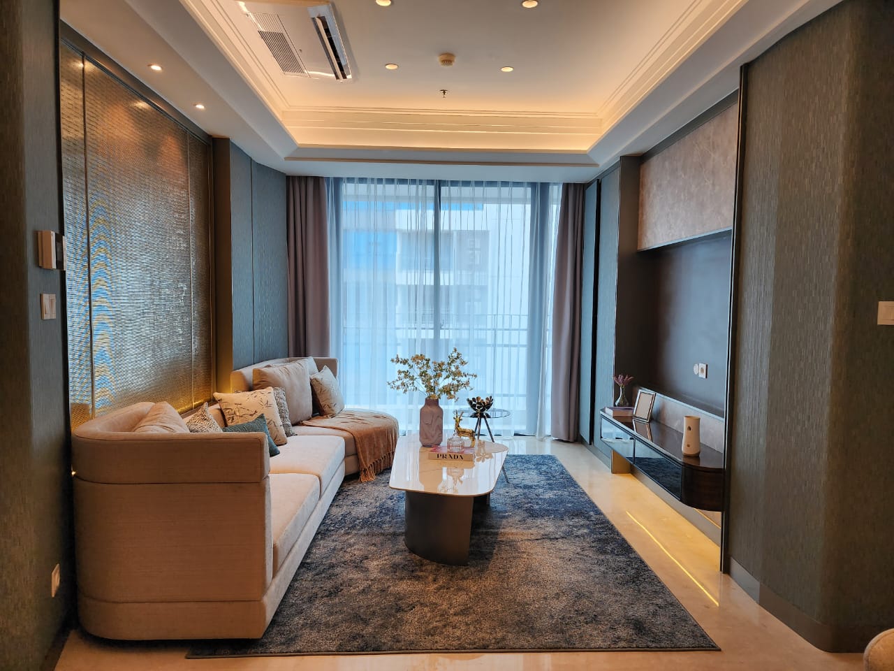 Stock Jual Casagrande Residence Bulan Oktober 2024 Jual Tower Angelo 3+1 Bed Room Luas 129 m2 Furnished Lantai 43 unit 09 Rp. 5,8 Milyar Fully Furnished www.casagrande-residence.com Stock Jual Casa Grande Terlengkap, Termurah dan Terupdate