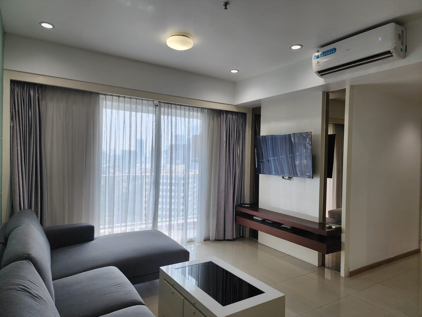 Stock Sewa 2+1 Bed Room Bulan Februari Tahun 2026 Casagrande Residence Tower Mirage 2+1 BR  Luas 101 sqm Rp.17.000.000/Bulan (Rp.204.000.000/Tahun) Stock Sewa Apartemen Casagrande Residence Termurah, Terlengkap dan Terupdate