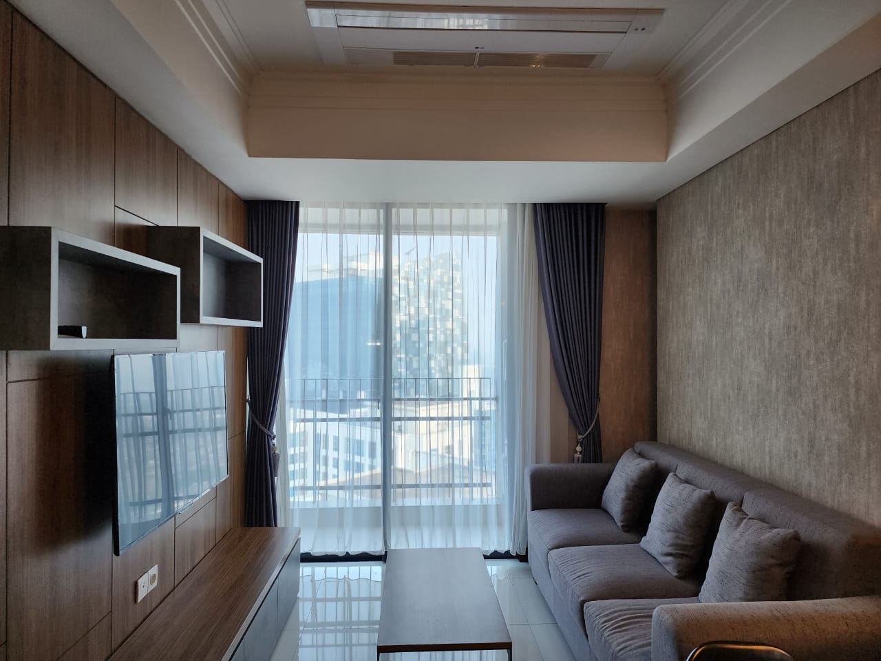 Stock Sewa Casagrande Residence Bulan Agustus 2024 Sewa Tower Angelo 2+1 Bed Room Luas 76 m2 Lantai 40 unit 05 Rp. 16 Juta Per Bulan Minimal Sewa 1 Tahun Stock Sewa Termurah, Terlengkap dan Terupdate www.casagrande-residence.com !!!