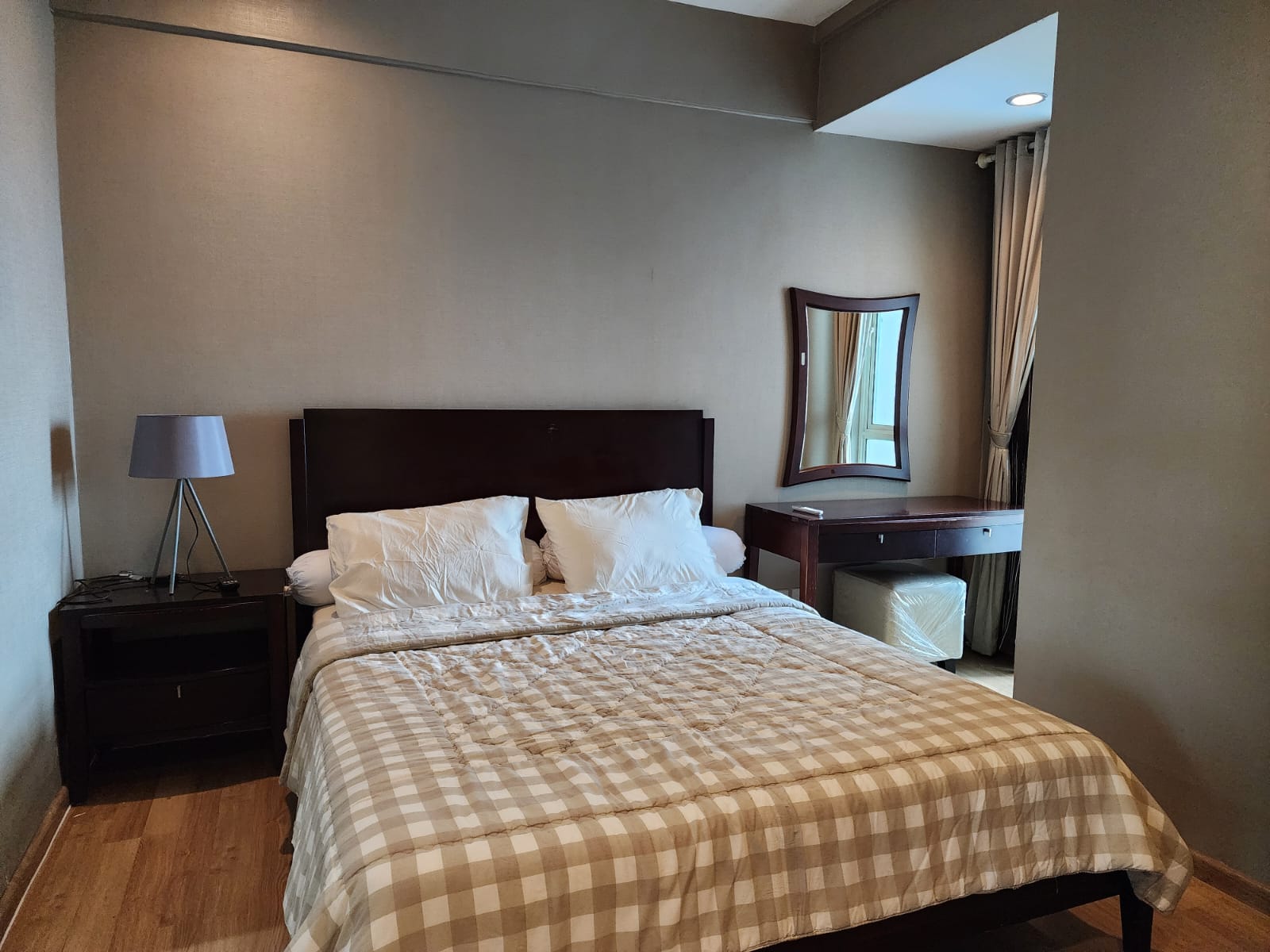 Stock Sewa Casagrande Residence Bulan Desember 24 Sewa Apartemen Tower MIRAGE 2 Bed Room Luas 72 m2 Lantai 11 unit 07 Rp. 13 Juta Per Bulan Minimal Sewa 1 Tahun Stock Sewa Termurah, Terlengkap dan Terupdate www.casagrande-residence.com