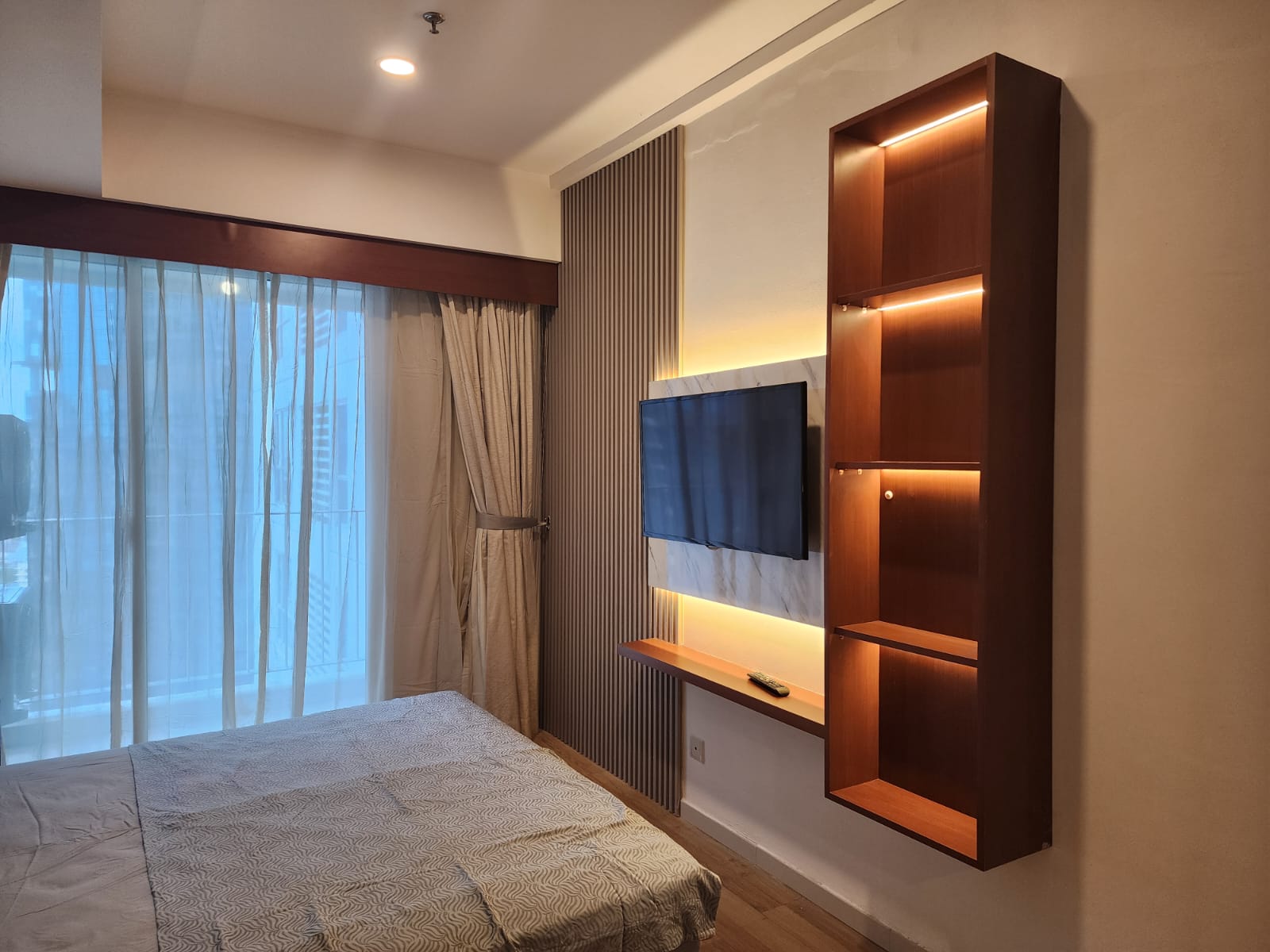 Stock Sewa Casagrande Residence Bulan Desember' 24 Sewa Apartemen Tower MONTREAL 2+1 Bed Room Luas 80 m2 Lantai 27 unit 11 Rp. 180 Juta / Tahun (15 Juta / Bulan) Stock Sewa Termurah, Terlengkap dan Terupdate www.casagrande-residence.com