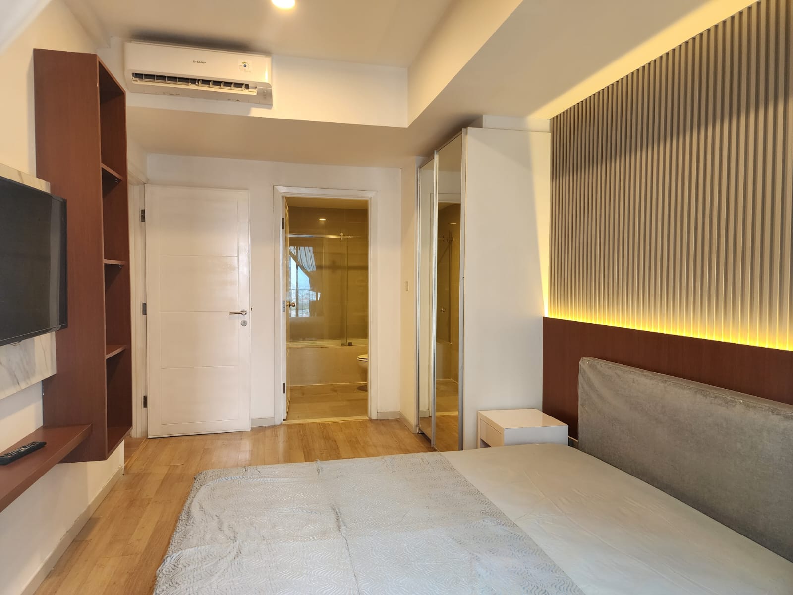 Stock Sewa Casagrande Residence Bulan Desember' 24 Sewa Apartemen Tower MONTREAL 2+1 Bed Room Luas 80 m2 Lantai 27 unit 11 Rp. 180 Juta / Tahun (15 Juta / Bulan) Stock Sewa Termurah, Terlengkap dan Terupdate www.casagrande-residence.com
