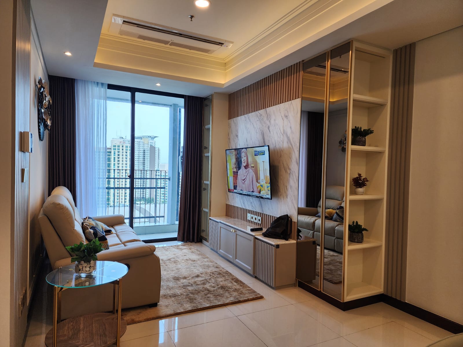 Stock Sewa Casagrande Residence Bulan Januari 2025 Sewa Apartemen Tower ANGELO 3+1 Bed Room Luas 120m2 Lantai 19 unit 08 Rp.28 Juta Per Bulan Minimal Sewa 1 Tahun Stock Sewa Termurah dan Terupdate www.casagrande-residence.com