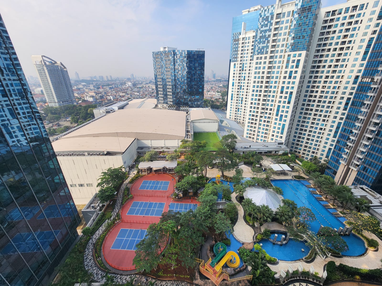 Stock Sewa Casagrande Residence Bulan Juli 2025 Sewa Apartemen Tower Chianti 3+1 Bed Room Luas 145 m2 Lantai 22 unit 08 USD 2000/Bulan (USD 24.000/Tahun) Minimal Sewa 1 Tahun Stock Sewa Terupdate www.casagrande-residence.com