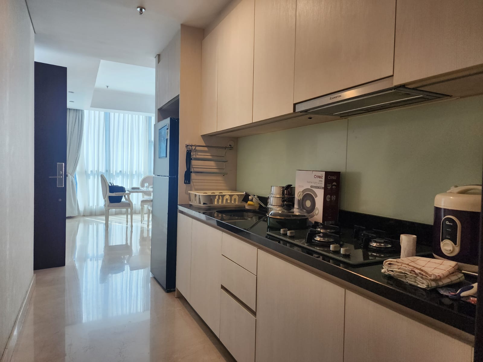Stock Sewa Casagrande Residence Bulan Juli 2025 Sewa Apartemen Tower Chianti 3+1 Bed Room Luas 145 m2 Lantai 22 unit 08 USD 2000/Bulan (USD 24.000/Tahun) Minimal Sewa 1 Tahun Stock Sewa Terupdate www.casagrande-residence.com