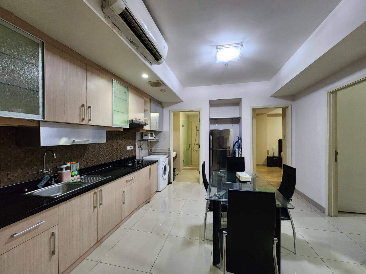 Stock Sewa Casagrande Residence Bulan November 24 Sewa Apartemen Tower MIRAGE 2 Bed Room Luas 72 m2 Lantai 11 unit 05 Rp. 14 Juta Per Bulan Minimal Sewa 1 Tahun Stock Sewa Termurah, Terlengkap dan Terupdate www.casagrande-residence.com