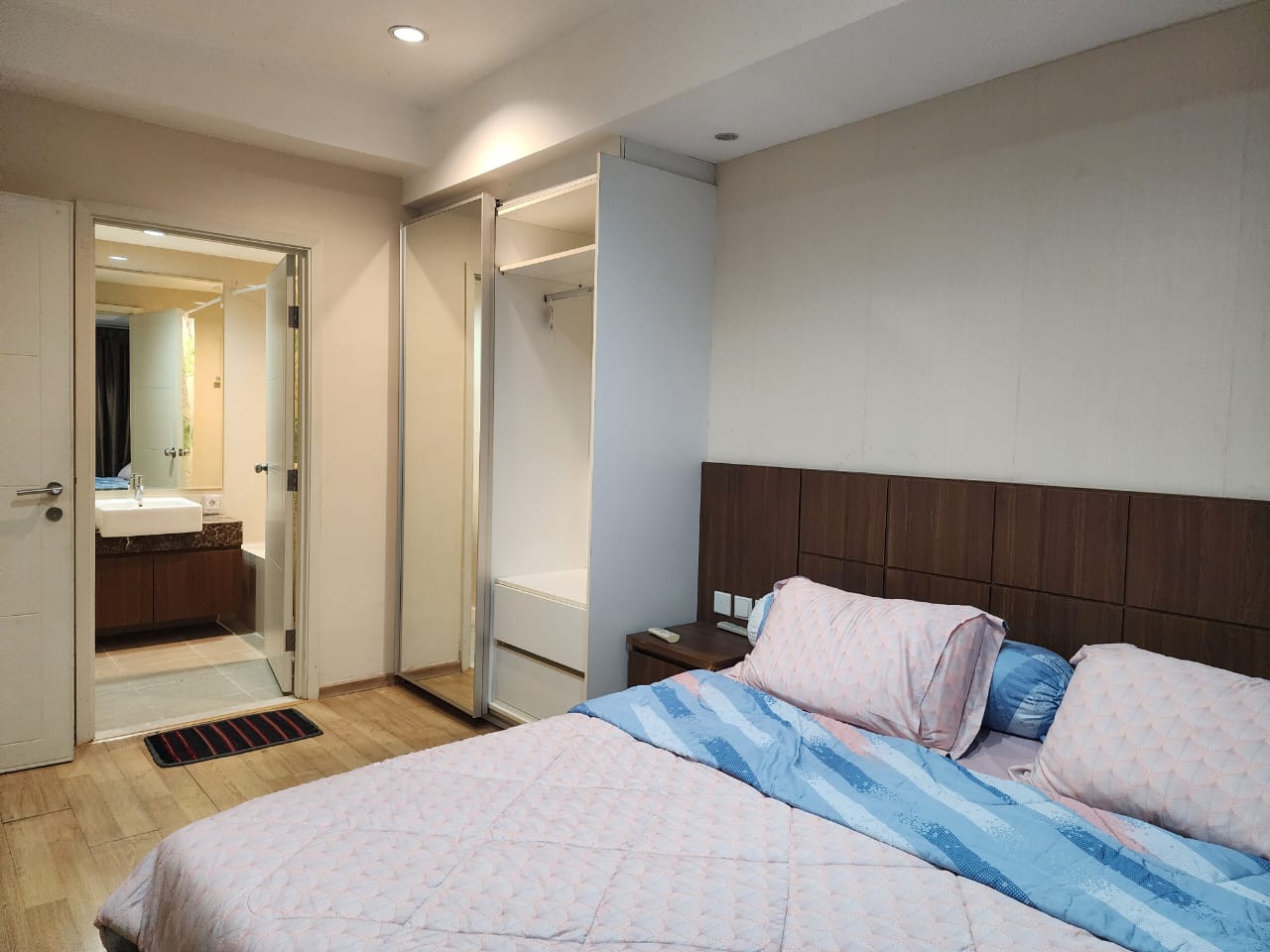 Stock Sewa Casagrande Residence Bulan November 24 Sewa Apartemen Tower MONTANA 2+1 Bed Room Luas 76 m2 Lantai 06 unit 11 Rp. 14 Juta Per Bulan Minimal Sewa 1 Tahun Stock Sewa Termurah, Terlengkap dan Terupdate www.casagrande-residence.com