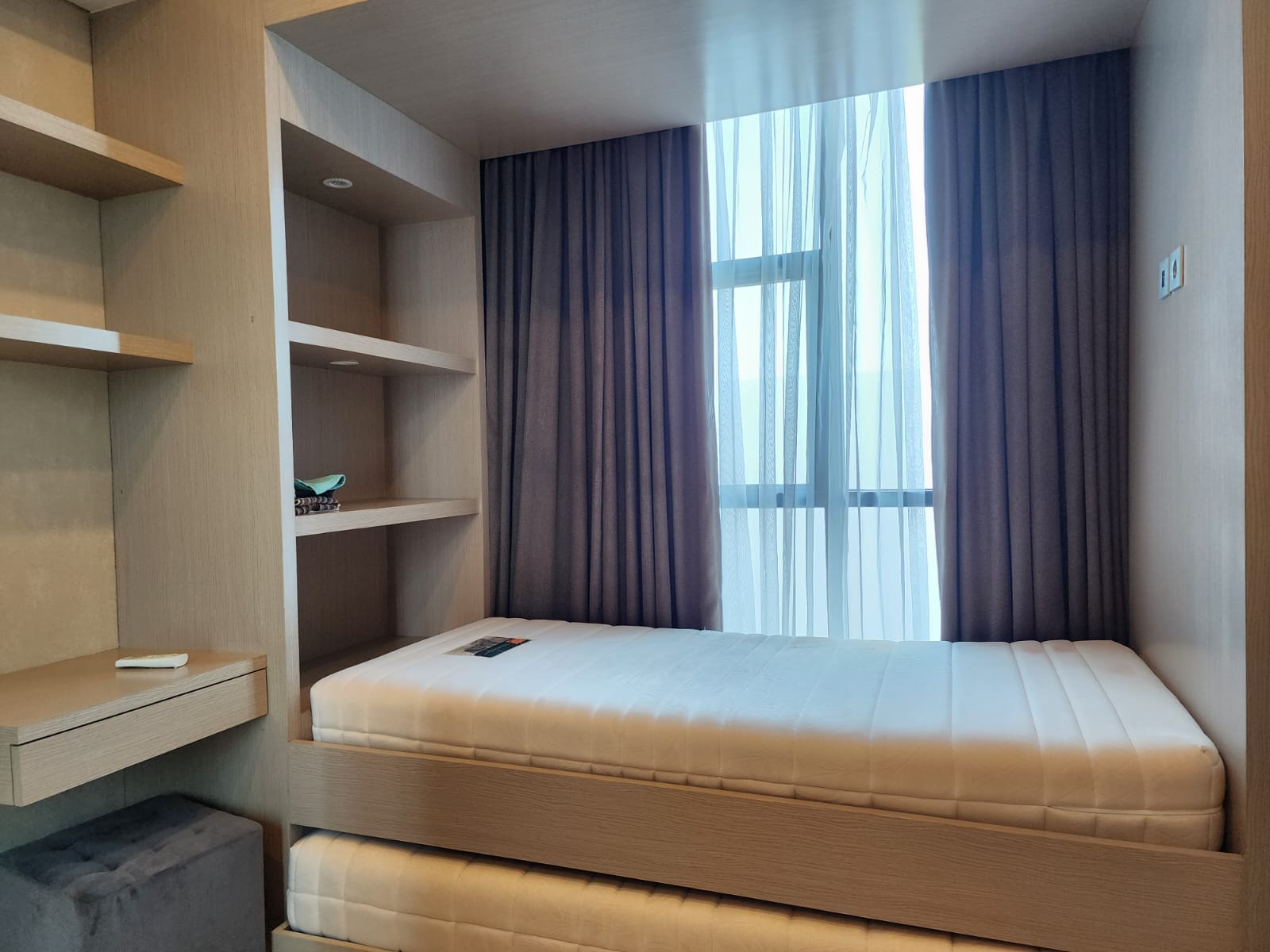 Stock Sewa Casagrande Residence Bulan Oktober 2024 Sewa Apartemen Tower BELLA 2 Bed Room Luas 76 m2 Lantai 32 unit 03 Rp. 18 Juta Per Bulan Minimal Sewa 1 Tahun Stock Sewa Termurah, Terlengkap dan Terupdate www.casagrande-residence.com