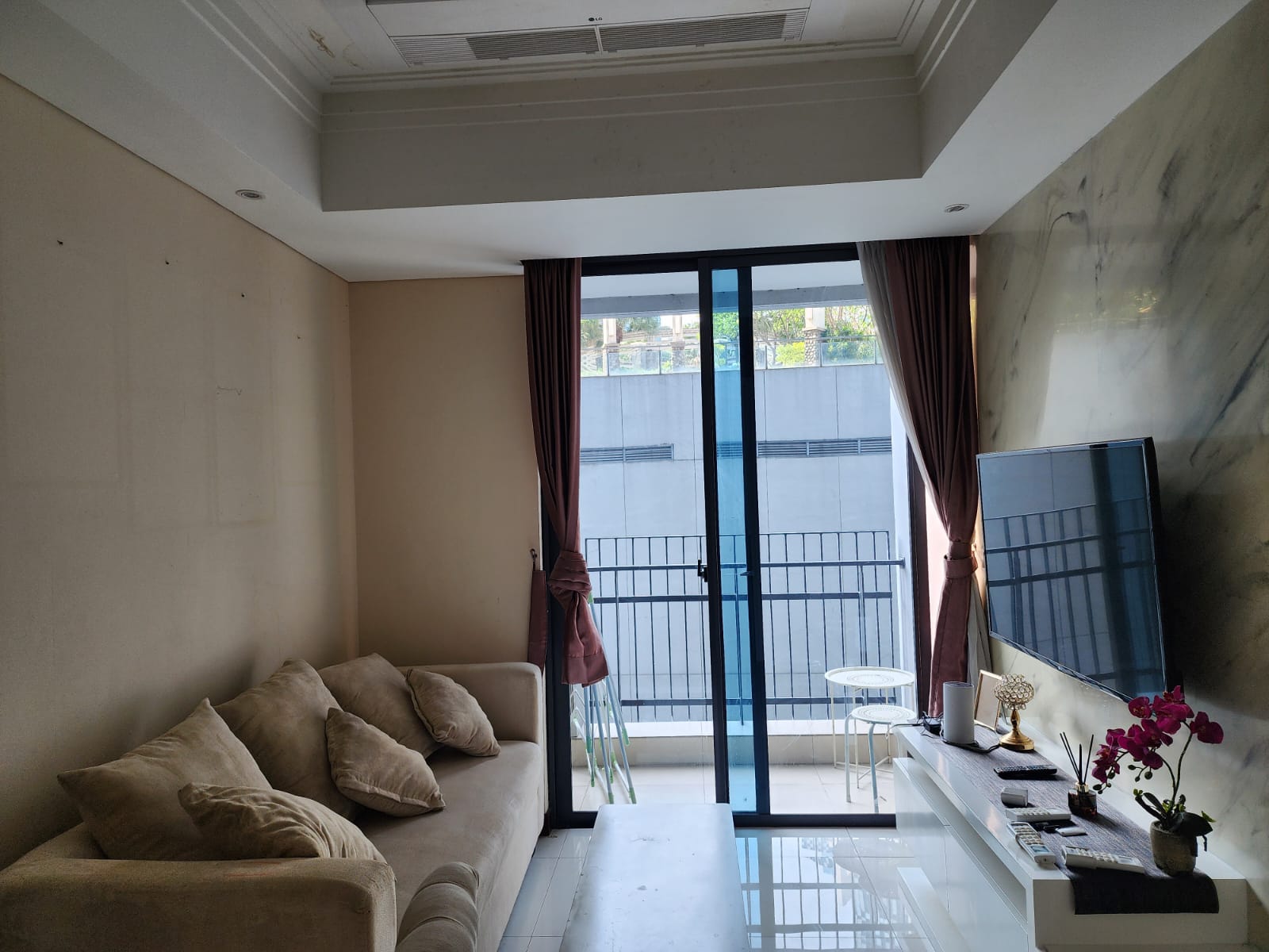 Stock Sewa Casagrande Residence Bulan Oktober 2024 Sewa Apartemen Tower Chianti 2 Bed Room Luas 67 m2 Lantai 07 unit 10 Rp. 13,5 Juta Per Bulan Minimal Sewa 1 Tahun Stock Sewa Termurah, Terlengkap dan Terupdate www.casagrande-residence.com