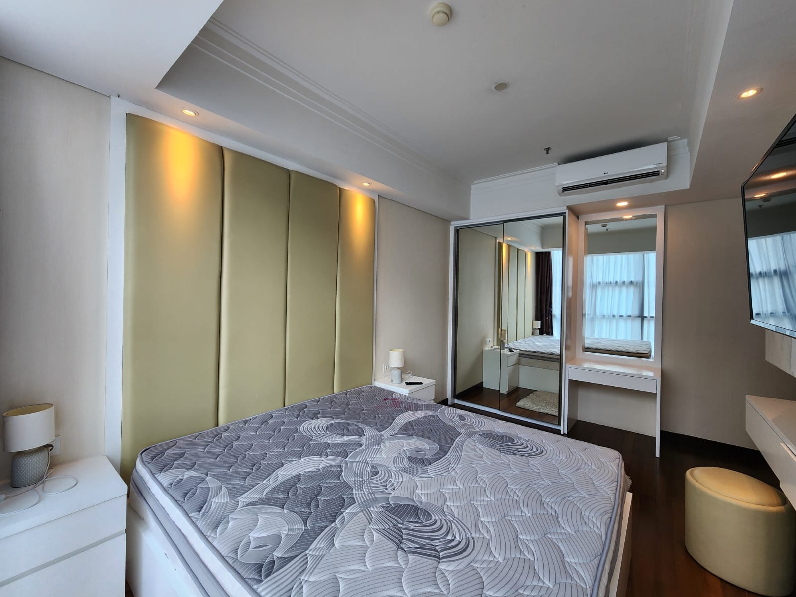 Stock Sewa Casagrande Residence Bulan Oktober 2024 Sewa Apartemen Tower Chianti 2 Bed Room Luas 67 m2 Lantai 07 unit 10 Rp. 13,5 Juta Per Bulan Minimal Sewa 1 Tahun Stock Sewa Termurah, Terlengkap dan Terupdate www.casagrande-residence.com