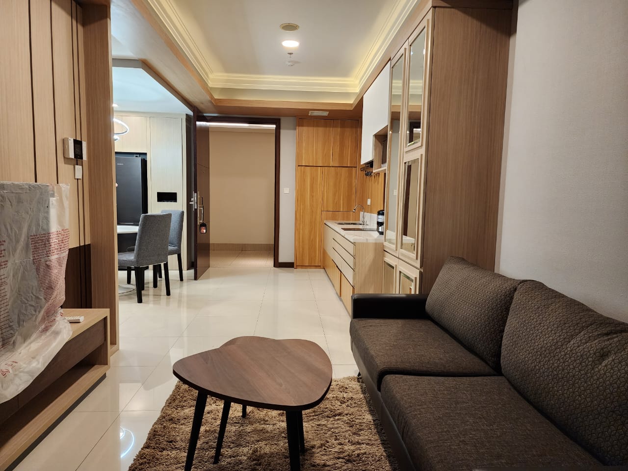 Tower Bella 2 Bed Room Luas 76 m2 Lantai 19 Unit 05 Rp.16 Juta Per Bulan Minimal Sewa 1 Tahun www.casagrande-residence.com Stock Sewa Apartemen Casa Grande Terlengkap dan Termurah Bulan Juli Tahun 2024